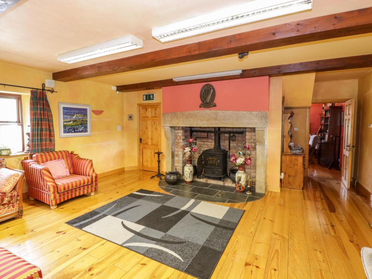 Cootehill An Maide Banヴィラ エクステリア 写真